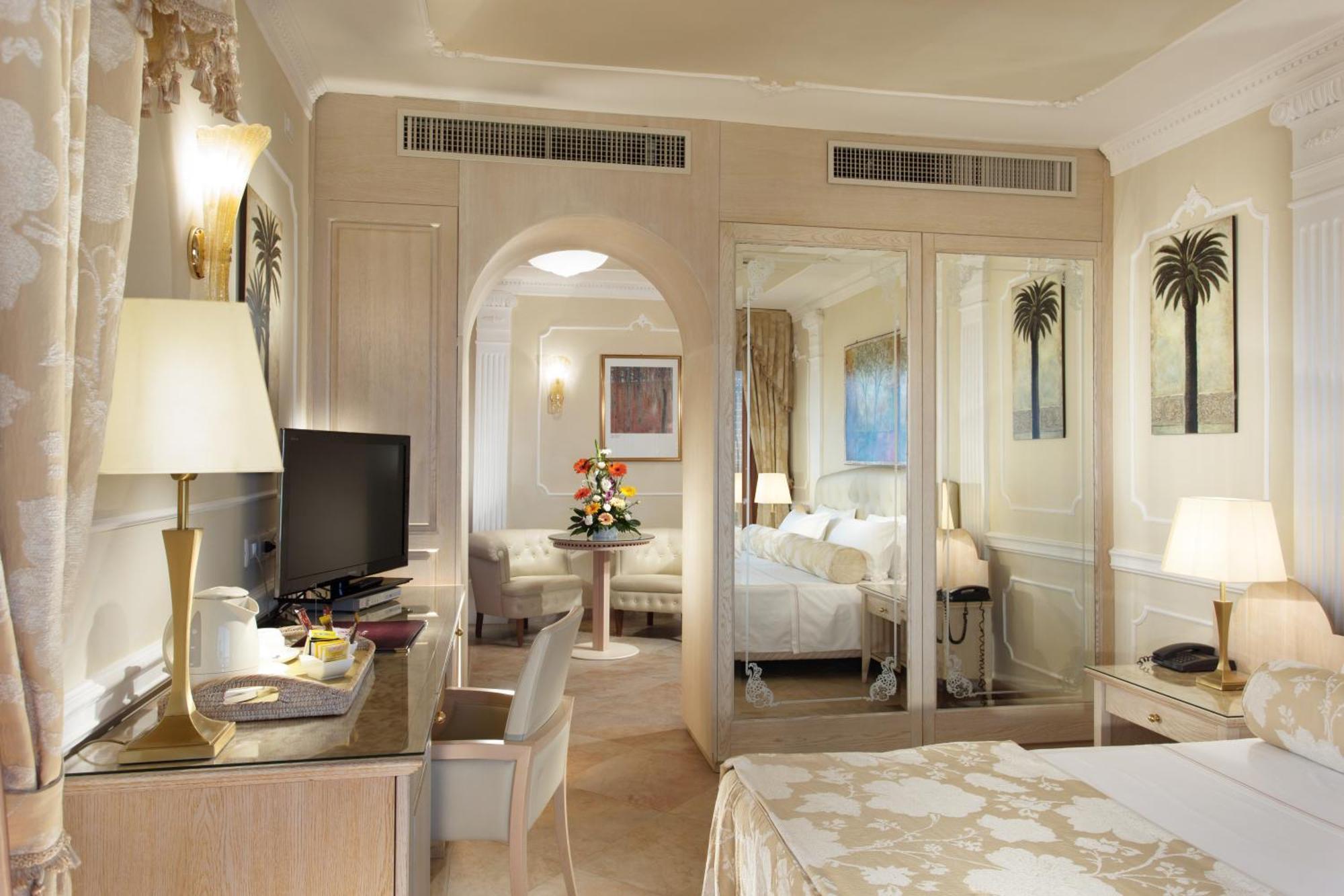 Hotel Gambrinus Cervia Exterior photo