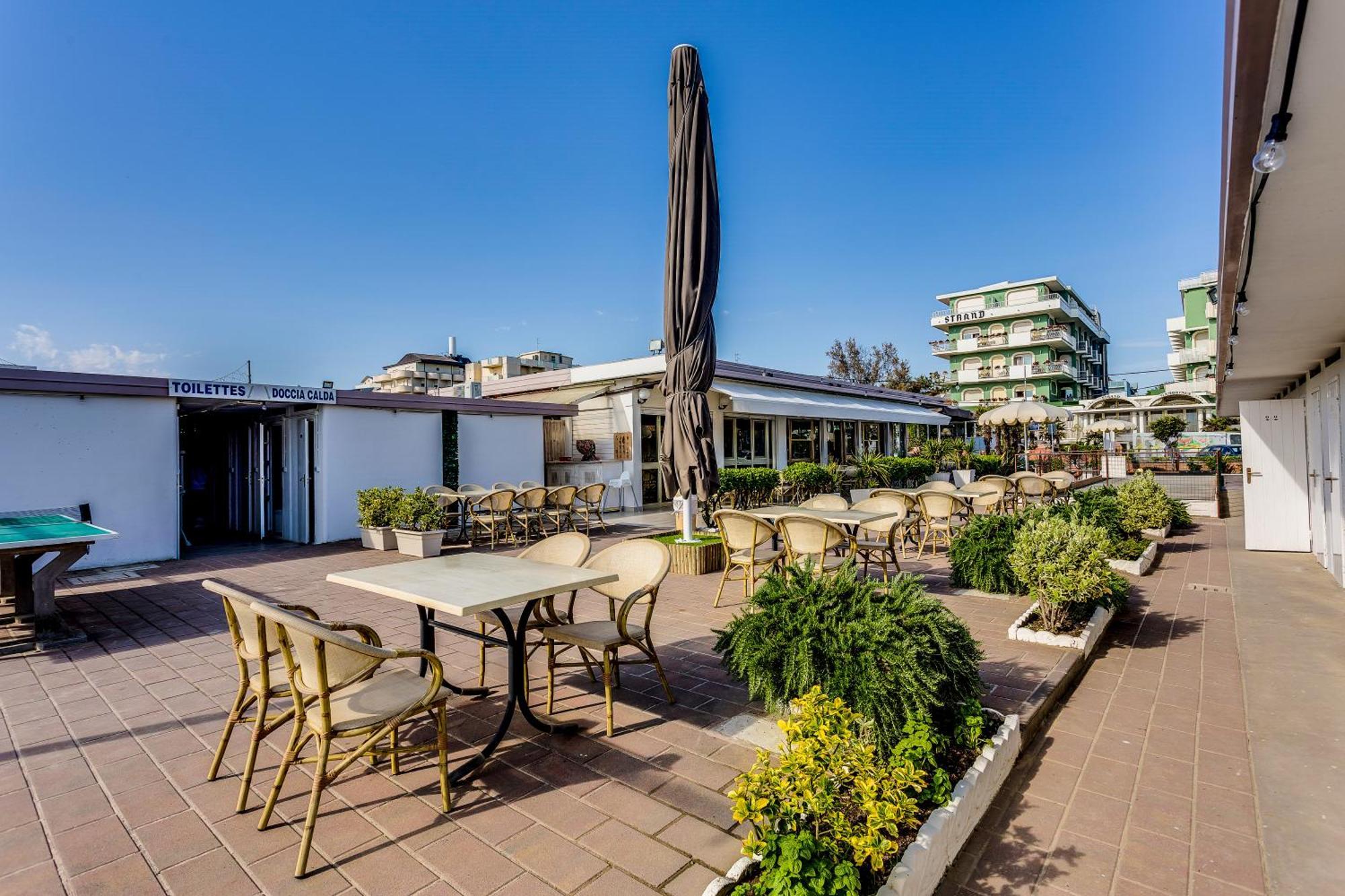 Hotel Gambrinus Cervia Exterior photo