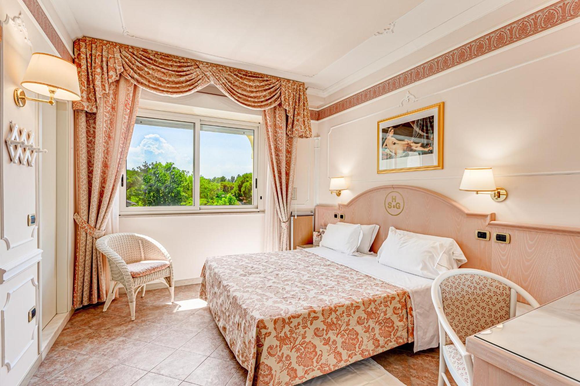 Hotel Gambrinus Cervia Exterior photo